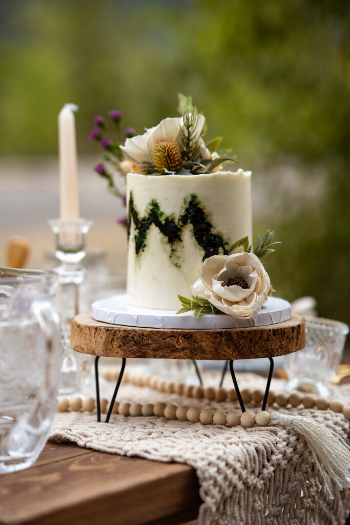 elopement cake